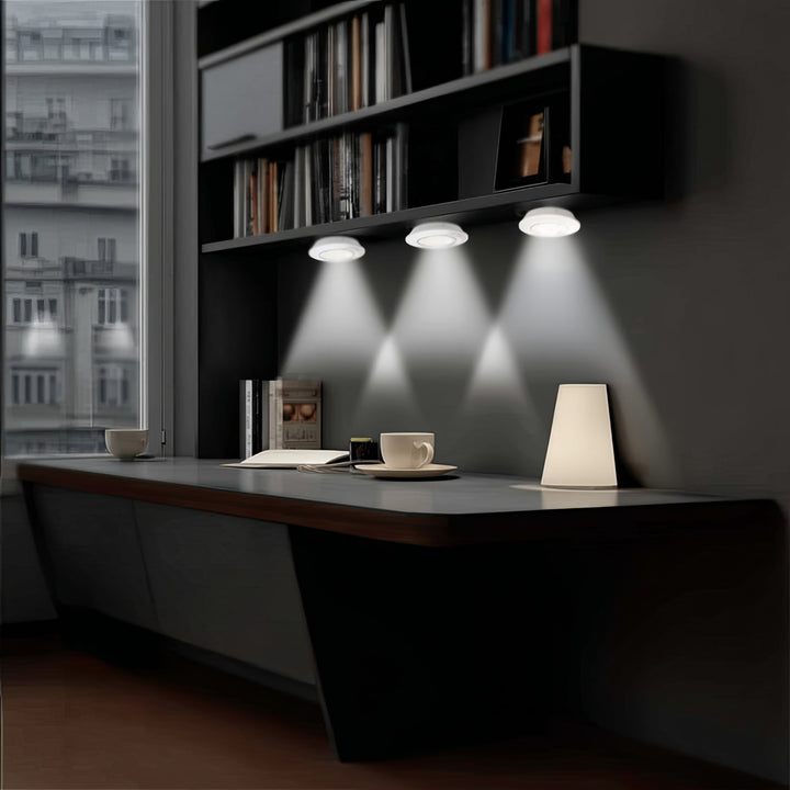 Conjunto de 6 luzes LED com controle remoto 4 modos de iluminação Maclean Energy MCE165