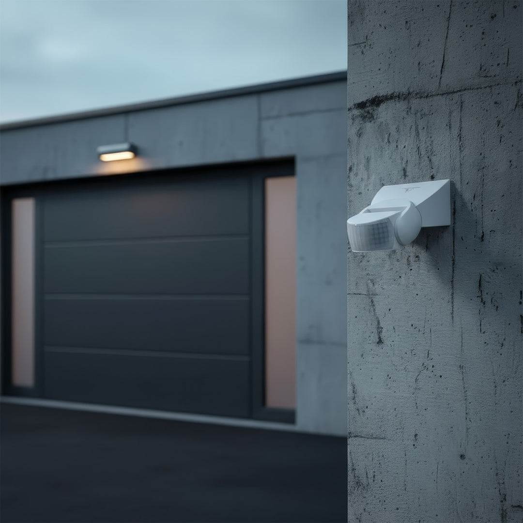Sensor de movimento infravermelho com controle remoto IP65, máx. 800W (lâmpada), máx. 1200W (LED) MCE241 Maclean Energia