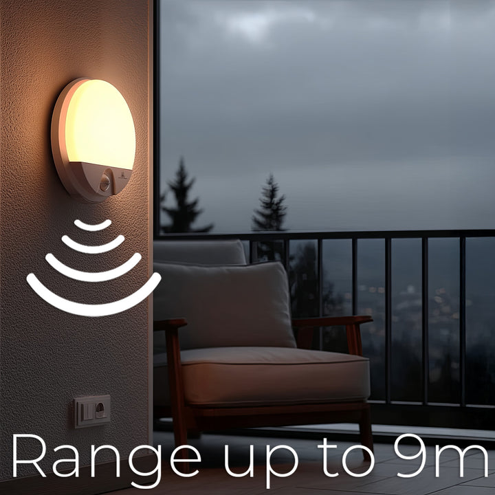 Lámpara LED con sensor de movimiento infrarrojo MCE291 W 1100lm 15W IP54 Maclean Energy blanco