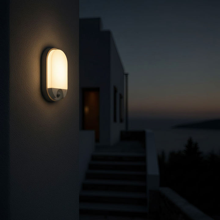 Lâmpada LED com sensor de movimento infravermelho 1100lm 15W IP54 branco, branco natural (4000K) MCE340 W Maclean Energy