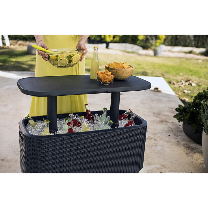 Refrigerador de bebidas Keter, mesa de bebidas e estação de snacks, bar com refrigerador de bebidas em vime