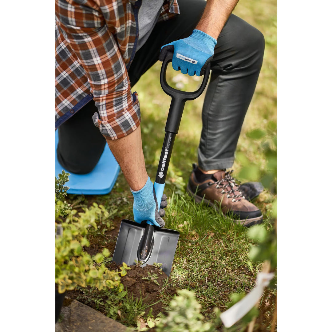 Pala corta Cellfast, para trabajar en suelos duros, longitud 78 cm, acero al boro, CELLPRO