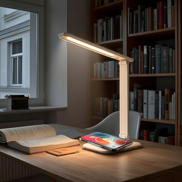 Lâmpada de mesa LED regulável Lâmpada de mesa de 9W com carregador de indução Qi