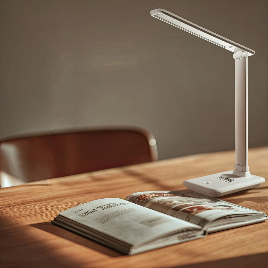 Lámpara de escritorio LED regulable Lámpara de escritorio de 9W con cargador Qi por inducción