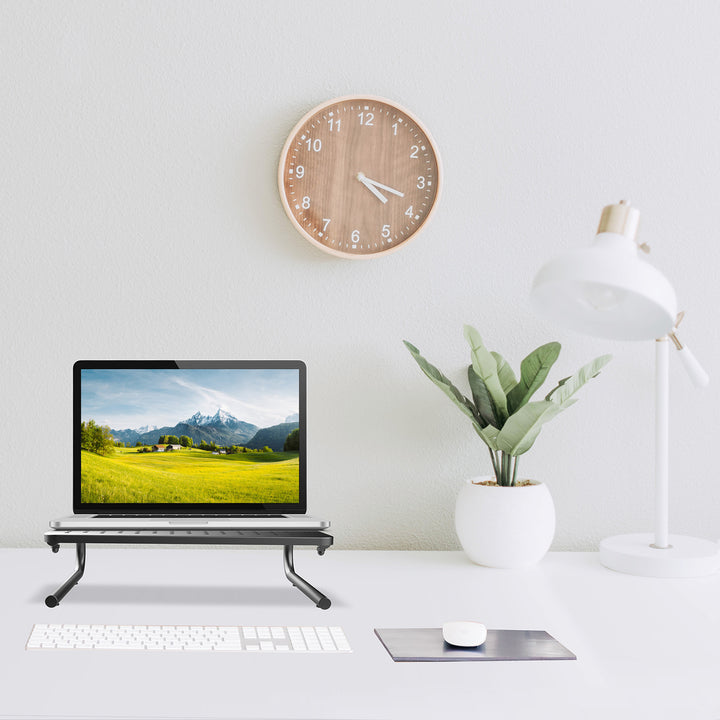 Suporte ergonómico para monitor/portátil Maclean MC-948, carga máxima: 20 kg, superfície perfurada, concebido para monitores com diagonal de ecrã de 13 a 32 pol.