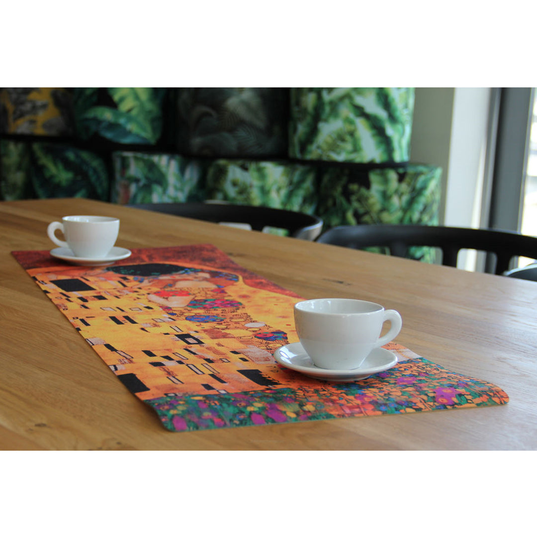 Caminho de Mesa Bertoni em Feltro, 95x33cm, Estampado Beijo
