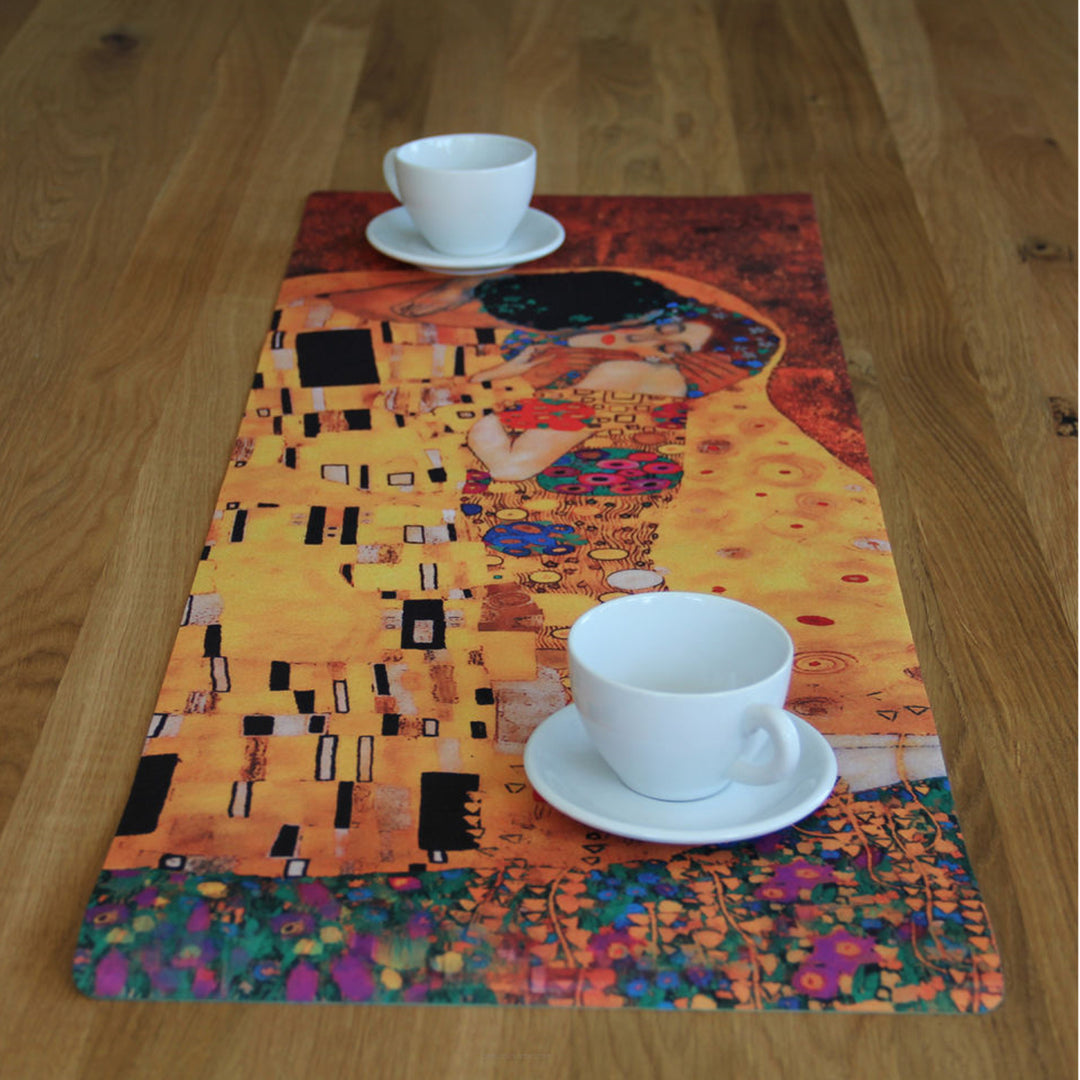 Caminho de Mesa Bertoni em Feltro, 95x33cm, Estampado Beijo