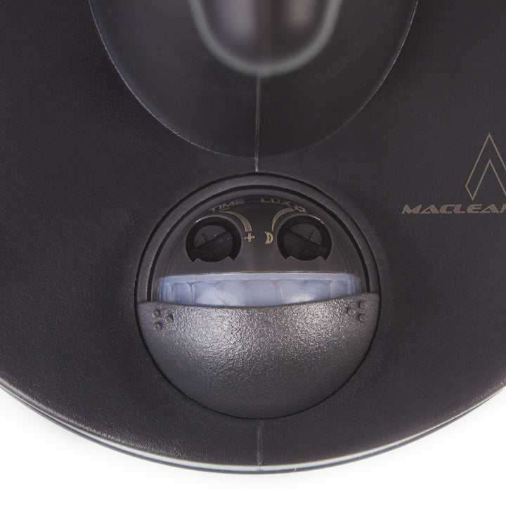 Maclean MCE518 B Aplique 1xE27 con sensor, sensor de infrarrojos, carga máx. 60W, IP65, negro + Maclean Energy MCE268 WW Bombilla de filamento LED E27, 8W 230V blanco cálido 3000K 1055lm retro edison decorativa