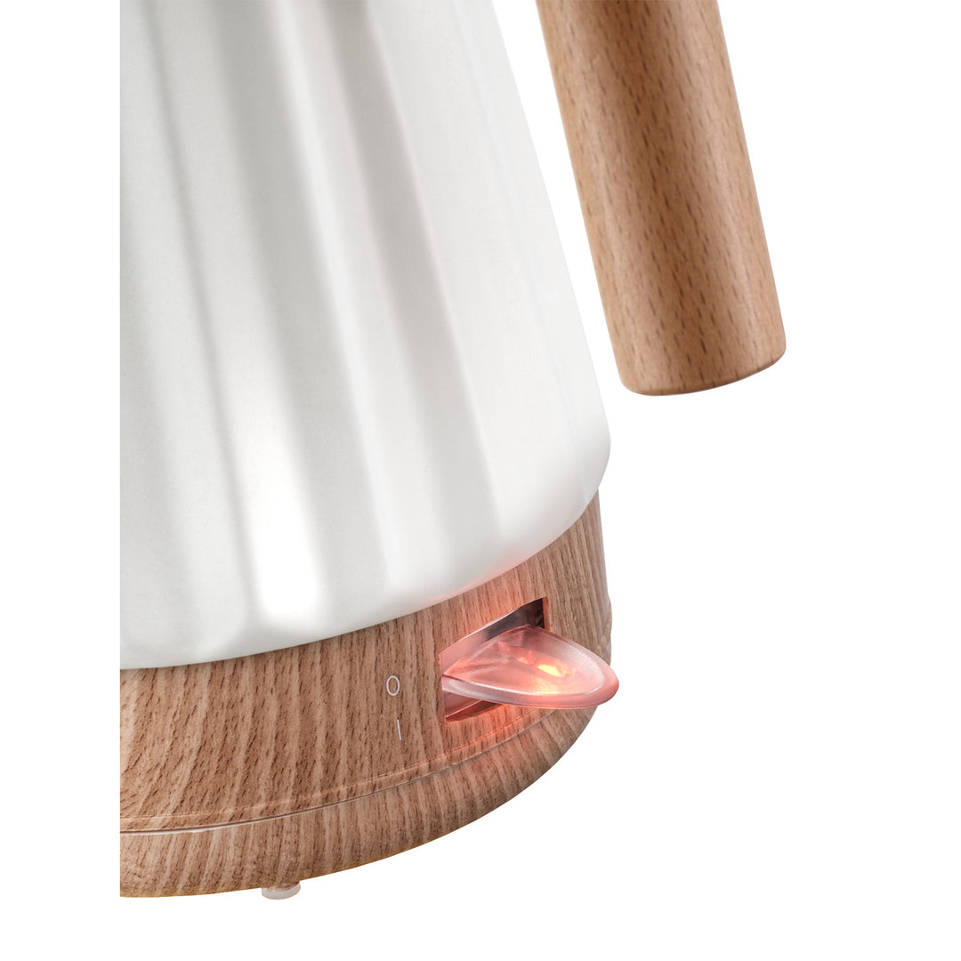 Chaleira elétrica Concept RK0090, chaleira em cerâmica, 1500 W, 1,5 L, branca