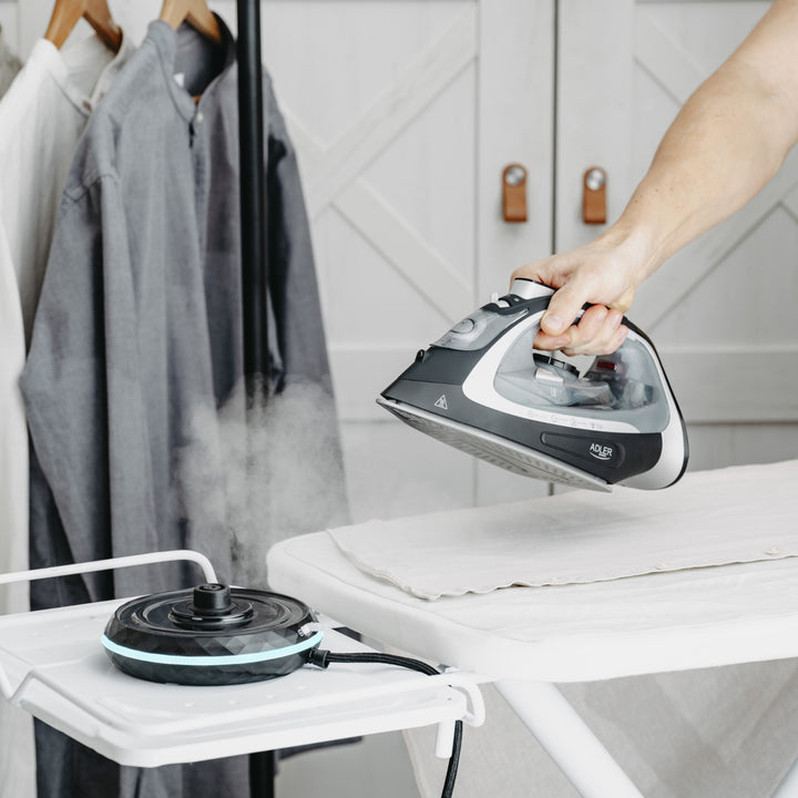 Adler AD 5043 Plancha de vapor sin cable, Plancha de cerámica, 2800 W