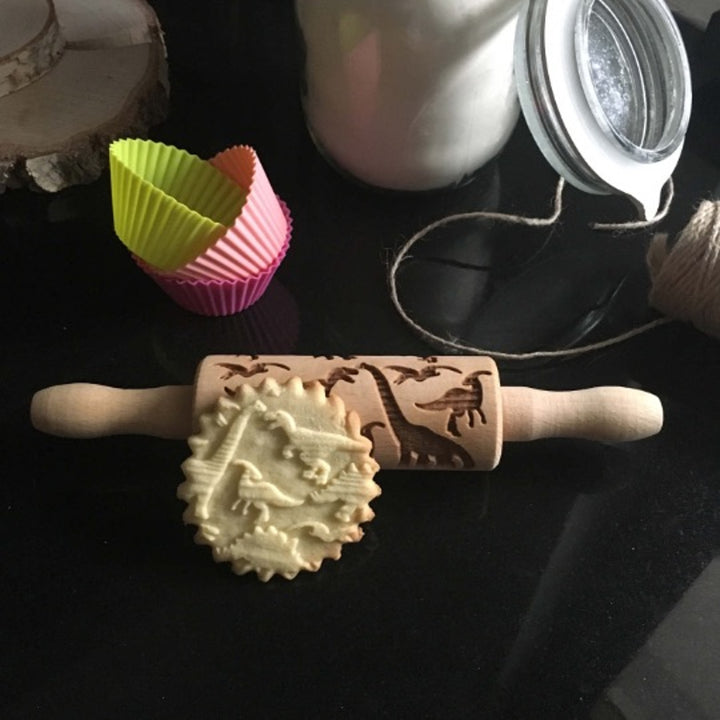 Rolo de massa gravado Goody Woody, 23,5 cm, madeira de faia, design de dinossauro