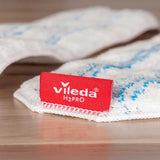 Fregona plana Vileda H2prO, separación del 100 % del agua limpia del agua sucia, dos depósitos, 2 fundas de microfibra, cabezal giratorio 360°, 175774