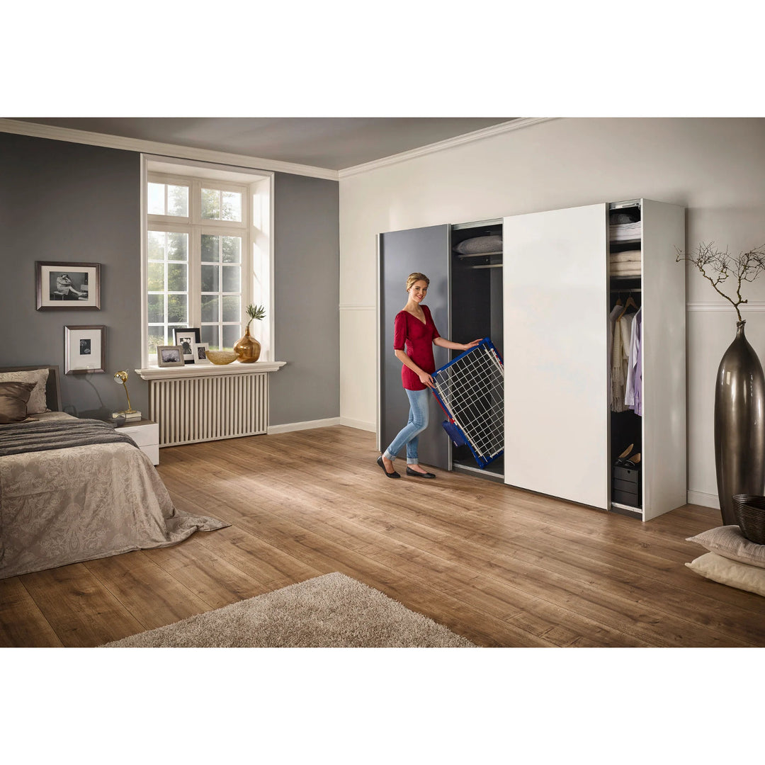 Secador Pegasus 180 Solid Plus Leifheit, longitud de los cables 18 m, patas paralelas estables, resistente a las condiciones atmosféricas, 2 ganchos para ropa, 81510