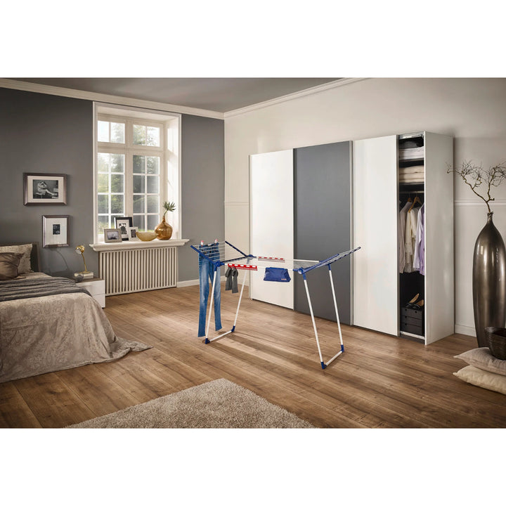 Secador Pegasus 180 Solid Plus Leifheit, longitud de los cables 18 m, patas paralelas estables, resistente a las condiciones atmosféricas, 2 ganchos para ropa, 81510