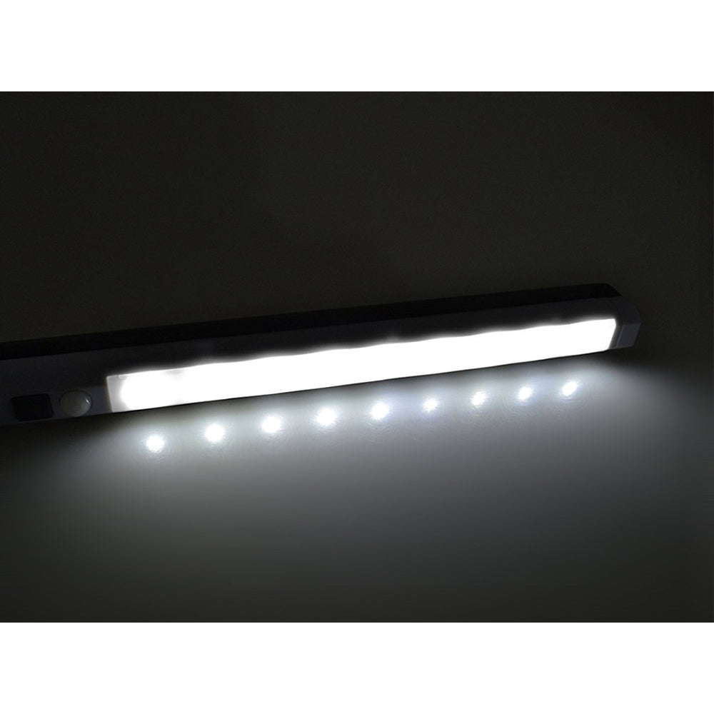 2 lámparas LED de cocina Maclean, para debajo de los armarios, 9 SMD, a pilas, con sensor PIR de encendido/apagado, MCE166 + 6 pilas R-06 R06 AA LR06 de 1,5 V VARTA Longlife Power