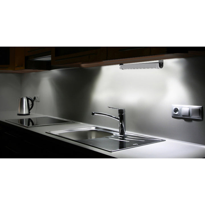 2 lámparas LED de cocina Maclean, para debajo de los armarios, 9 SMD, a pilas, con sensor PIR de encendido/apagado, MCE166 + 6 pilas R-06 R06 AA LR06 de 1,5 V VARTA Longlife Power