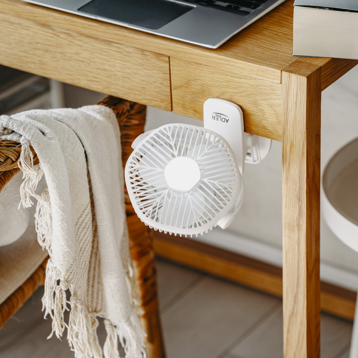 Ventilador a batería de 5"/12,7 cm con clip - USB / LED, AD 7335, Adler