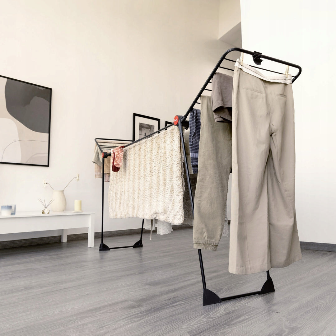 Tendedero Vileda Infinity Flex Ultimate, color negro, hasta 30 m de superficie de secado, extensible, estructura elevada, ganchos para la ropa, ruedas integradas, 179620