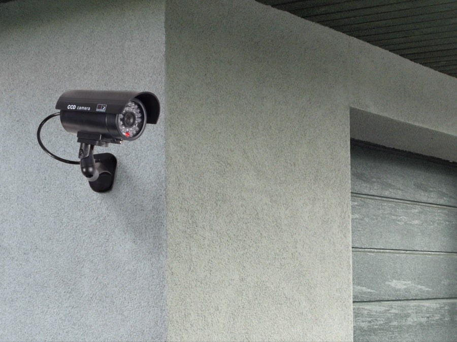 Cámara de vigilancia simulada con LED intermitente IR9000