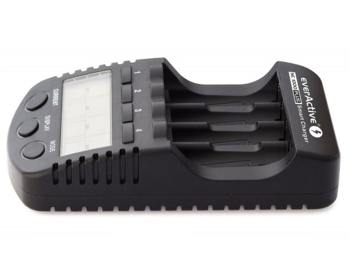 Cargador de pilas AAA R03, AA R6, Ni-MH/Ni-CD EverActive NC-1000 Plus