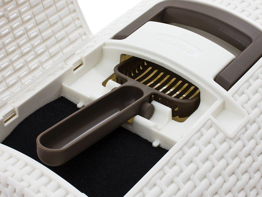 Caja de aseo cubierta para mascotas en color crema Curver Pet Life