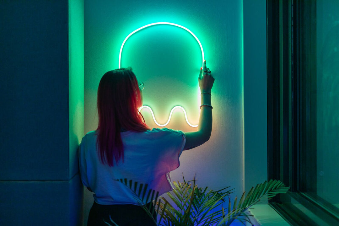Allocacoc TWFL200STW-WEU Tubo de luz LED RGB flexível Alexa Google Wi-Fi Bluetooth Twinkly Music 2m