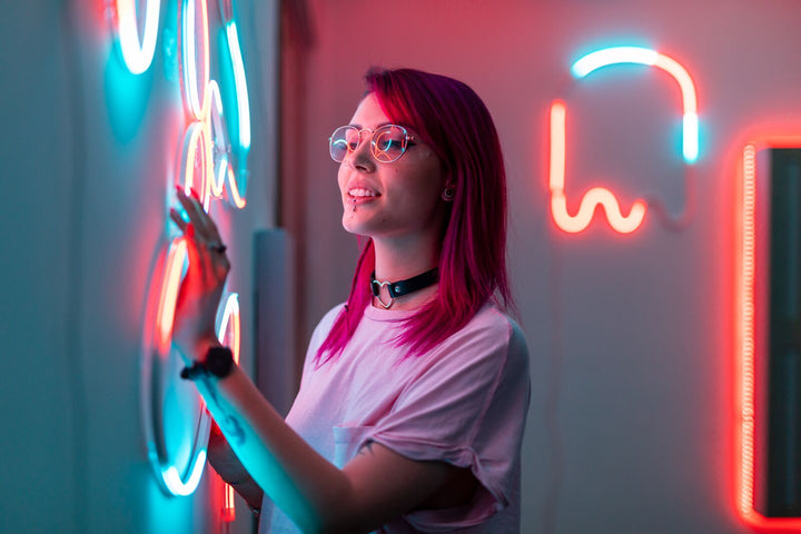 Allocacoc TWFL200STW-WEU Tubo de luz LED RGB flexível Alexa Google Wi-Fi Bluetooth Twinkly Music 2m