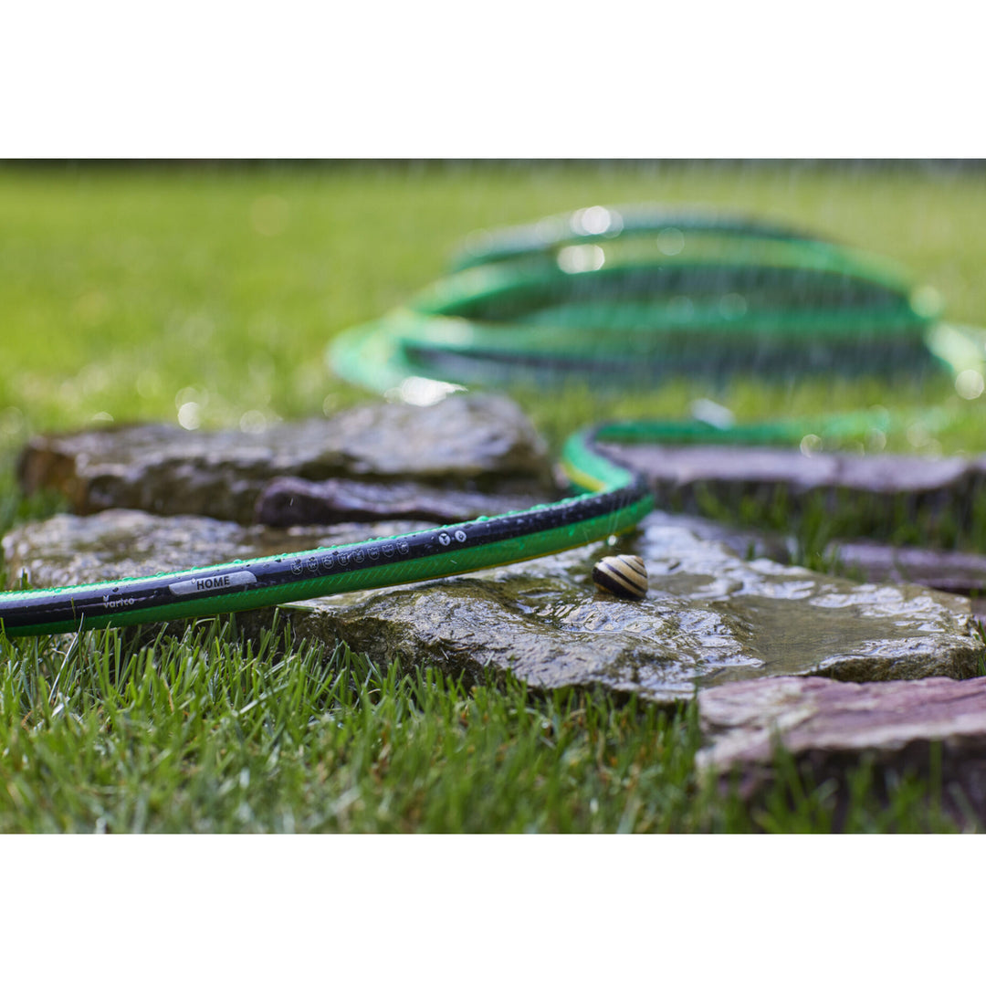 Mangueira de água anti-torção de 4 camadas para irrigação de jardim Mangueira de poliéster trançada cruzada flexível resistente a UV 27 Bar 1/2" 30m