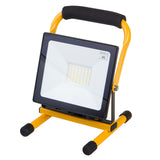 Puesto de trabajo de suelo con iluminador LED Maclean 30W