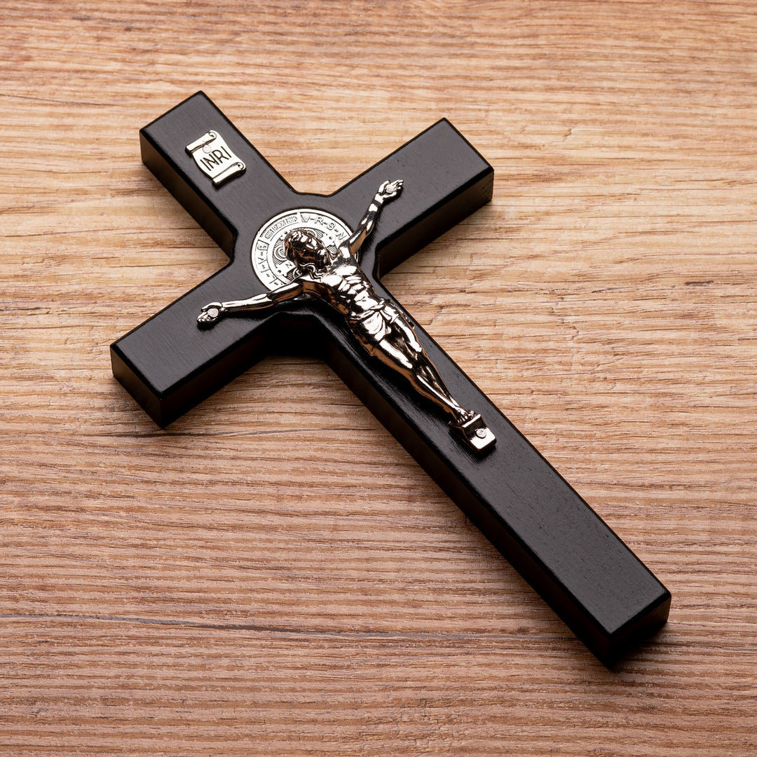 Cruz de madeira de São Bento Pendente Cruz com Símbolo da Paixão (Preto, 22x12x1,8cm)