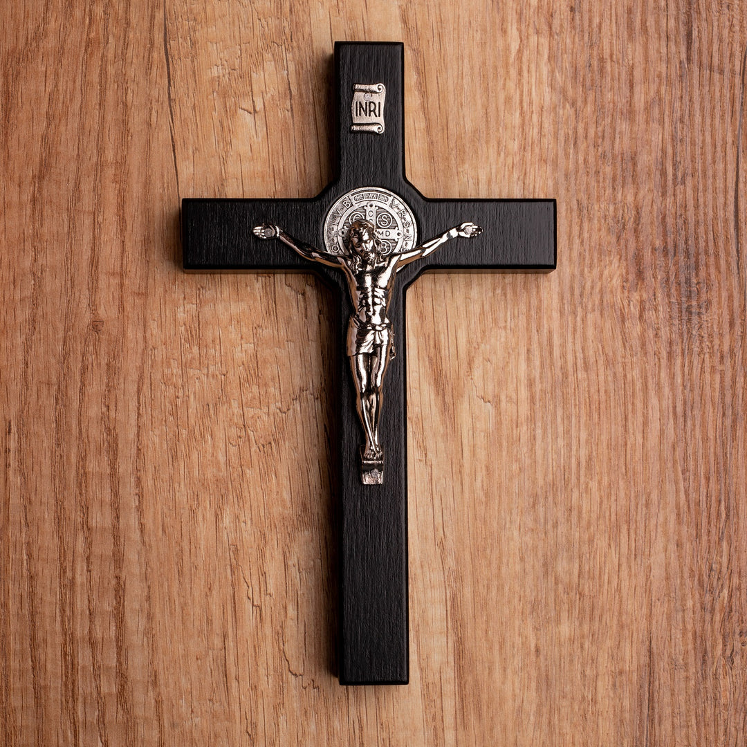 Cruz de Madera de San Benito Cruz Colgante con Símbolo de la Pasión (Negro, 28x16x1.8cm)