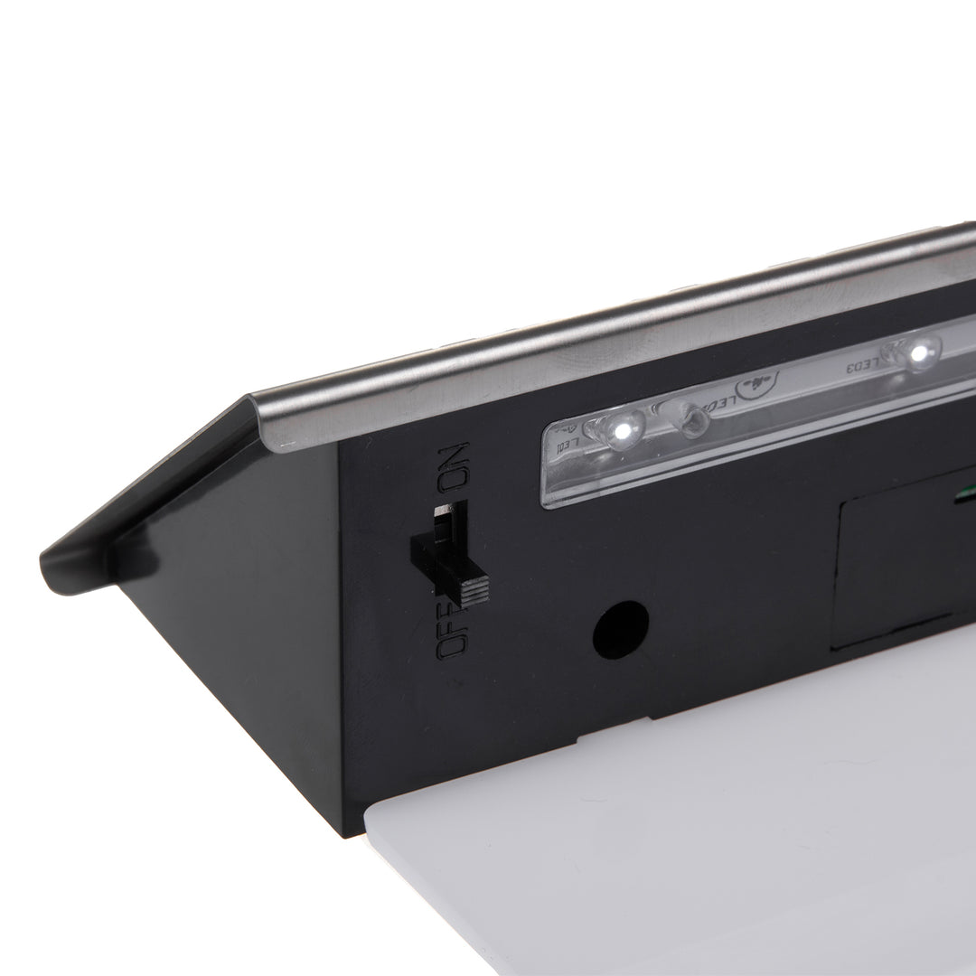 Maclean MCE423 Luz solar LED para números de porta, IP44, 1 W, 60 lm, 6000 K, bateria recarregável de 600 mAh, 2,5 V DC 70 mA