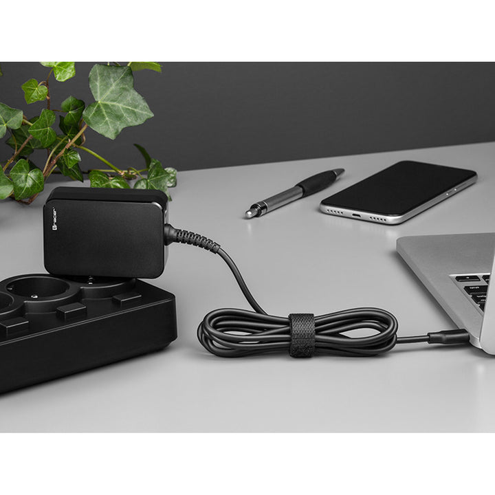 Adaptador USB-C TRACER Prime 65 W para portátil TRAAKN47201