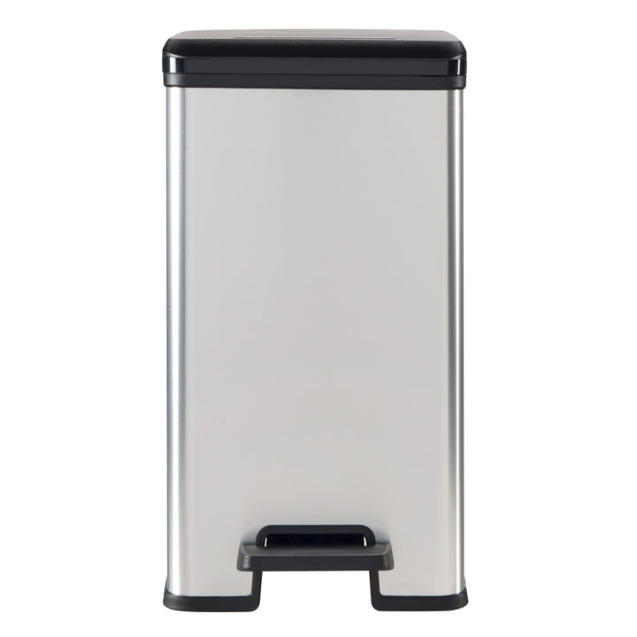 Papeleira com pedal Curver Slim Bin, capacidade de 25 L